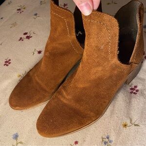Cute 6.5 booties